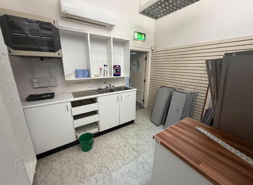 47 Great James Street, City Center, Derry, BT48 7FD