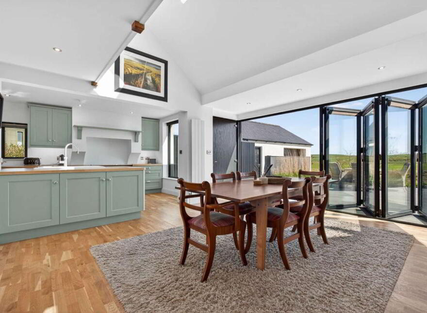 Ballylinny House, 5 Causeway Road, Bushmills, BT57 8SU
