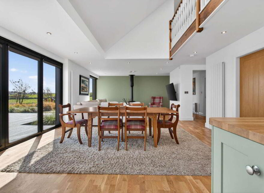 Ballylinny House, 5 Causeway Road, Bushmills, BT57 8SU