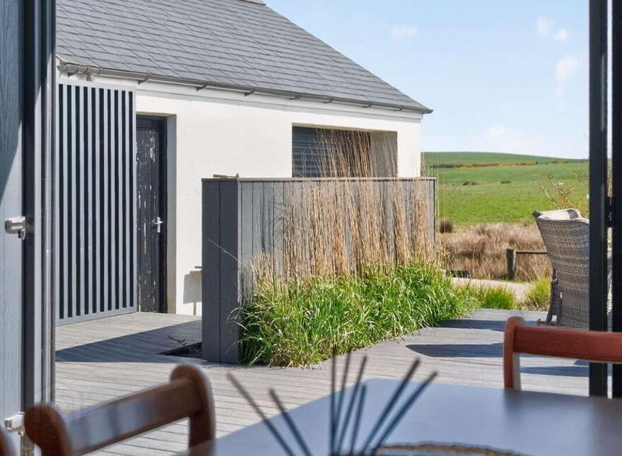 Ballylinny House, 5 Causeway Road, Bushmills, BT57 8SU