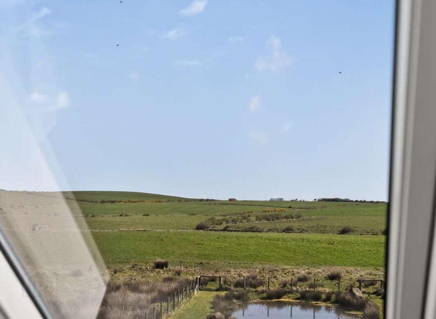 Ballylinny House, 5 Causeway Road, Bushmills, BT57 8SU