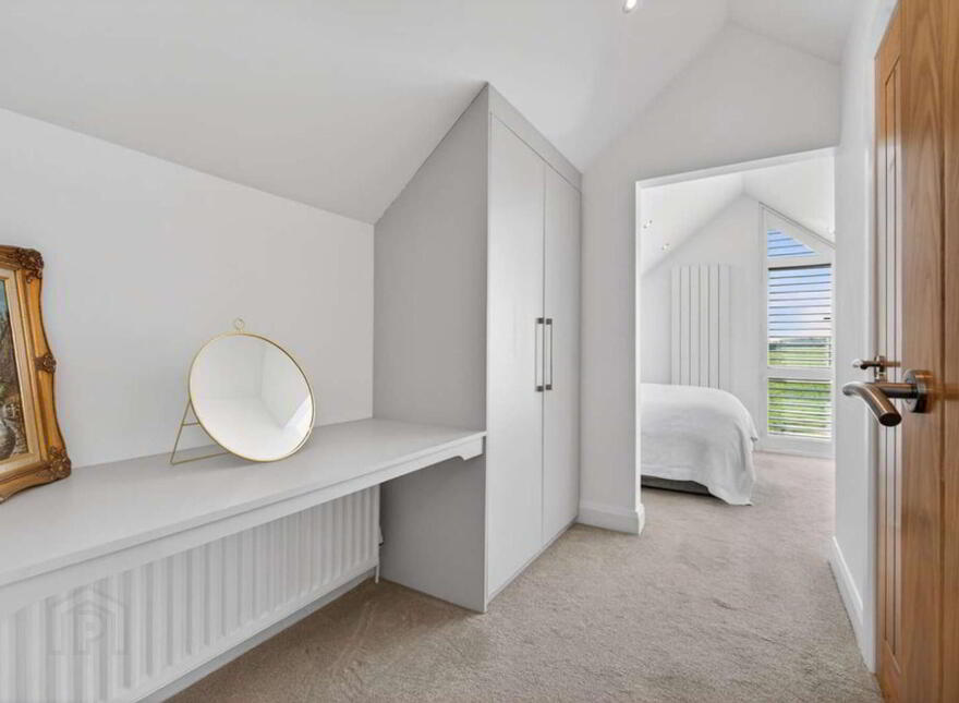 Ballylinny House, 5 Causeway Road, Bushmills, BT57 8SU