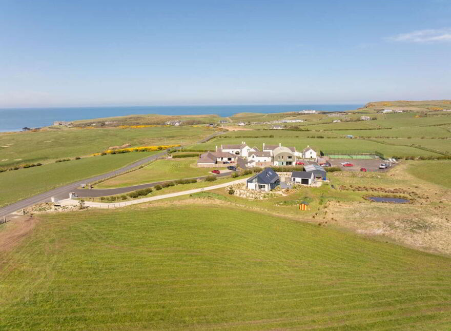 Ballylinny House, 5 Causeway Road, Bushmills, BT57 8SU