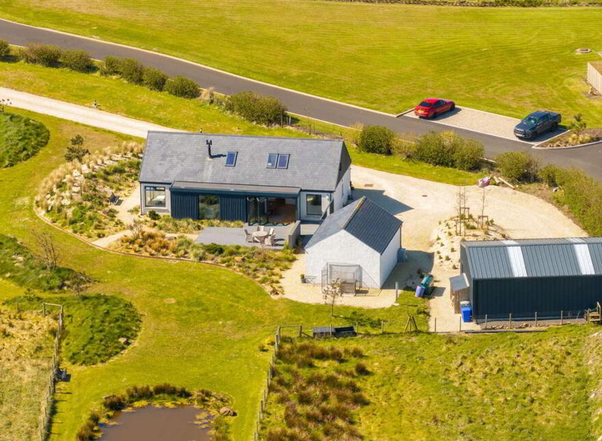 Ballylinny House, 5 Causeway Road, Bushmills, BT57 8SU