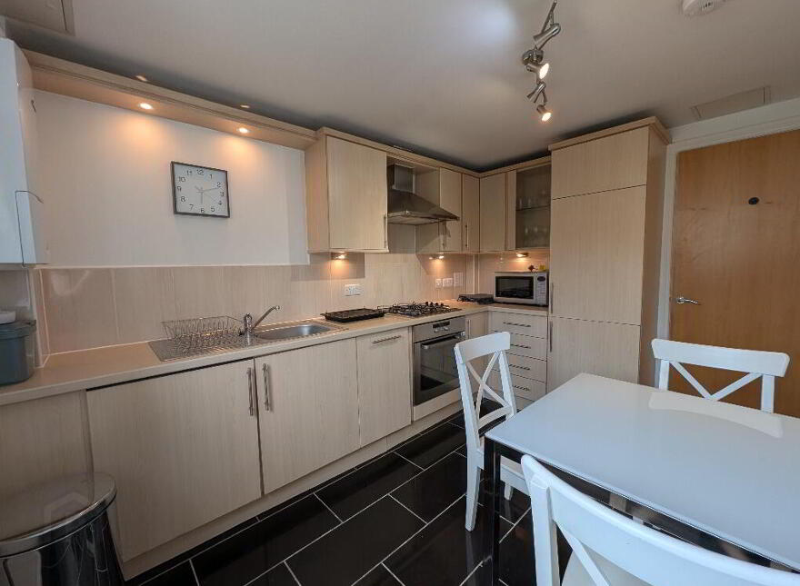 31 Brunswick Road, Leith, Edinburgh, EH7 5GW