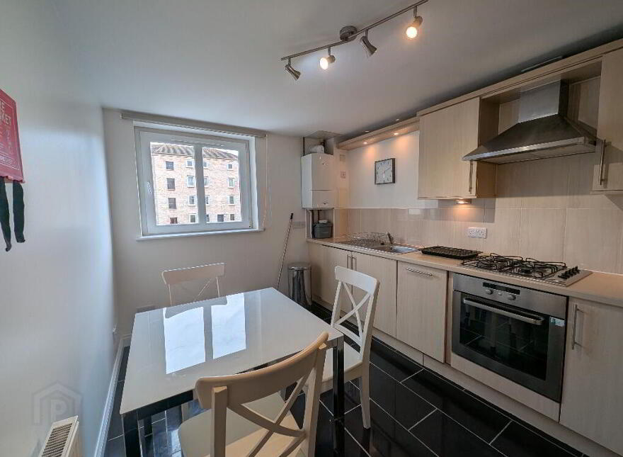 31 Brunswick Road, Leith, Edinburgh, EH7 5GW