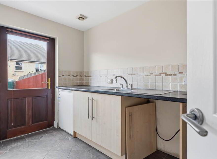 41 Rossdale, Ballymena, BT42 2SA