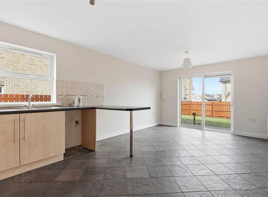 41 Rossdale, Ballymena, BT42 2SA
