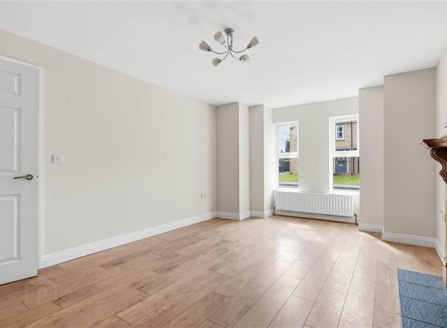 41 Rossdale, Ballymena, BT42 2SA
