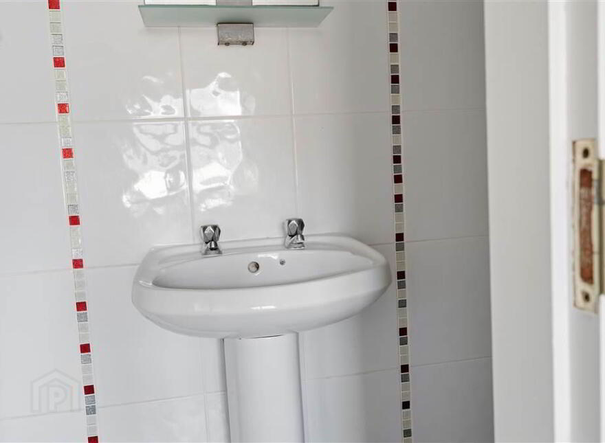 41 Rossdale, Ballymena, BT42 2SA