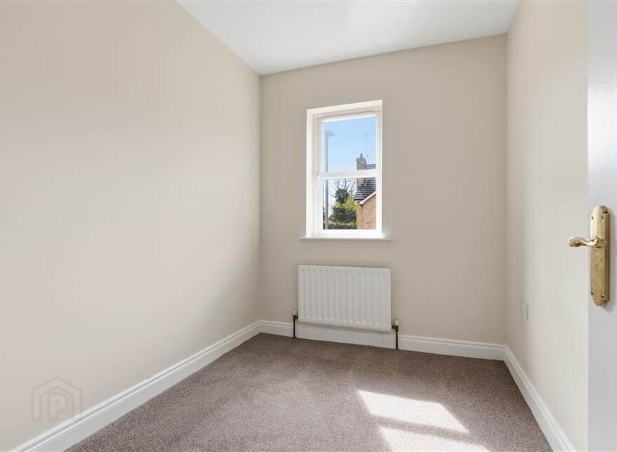 41 Rossdale, Ballymena, BT42 2SA