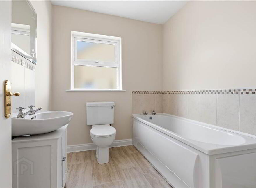 41 Rossdale, Ballymena, BT42 2SA