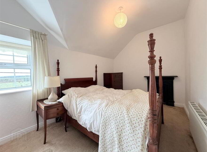 Cross Residence, Creggan, Ballaghaderreen, F45N793