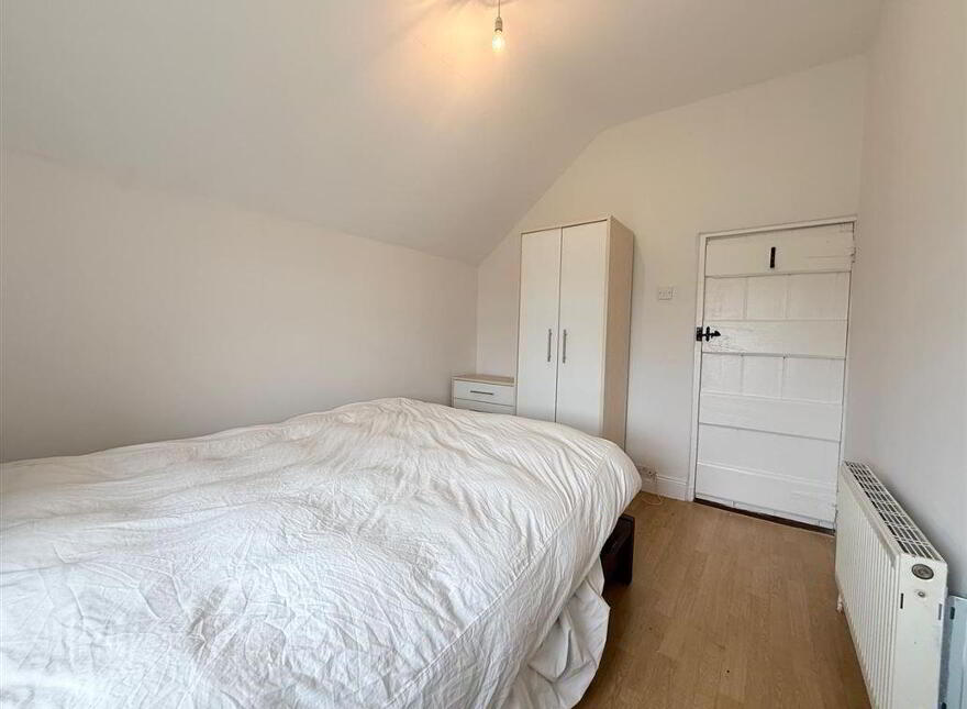 Cross Residence, Creggan, Ballaghaderreen, F45N793