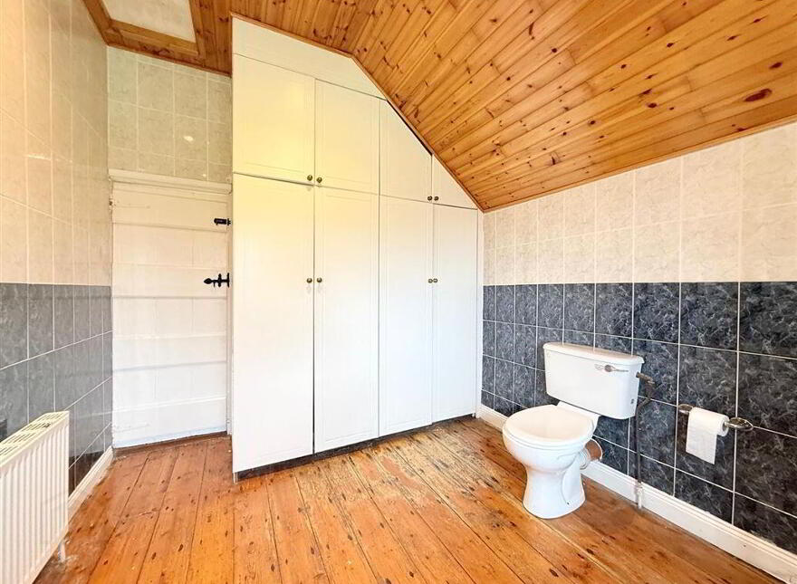Cross Residence, Creggan, Ballaghaderreen, F45N793