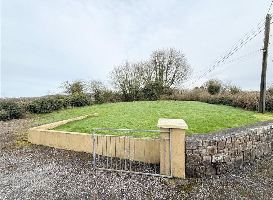 Cross Residence, Creggan, Ballaghaderreen, F45N793