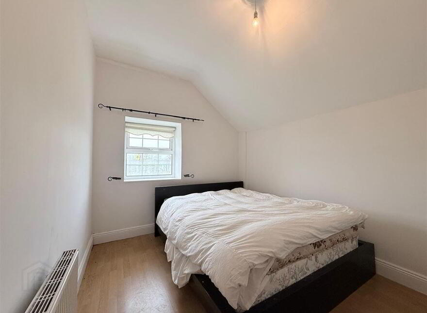 Cross Residence, Creggan, Ballaghaderreen, F45N793