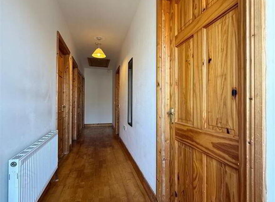 27 Priory Park, Ballaghaderreen, F45KW56