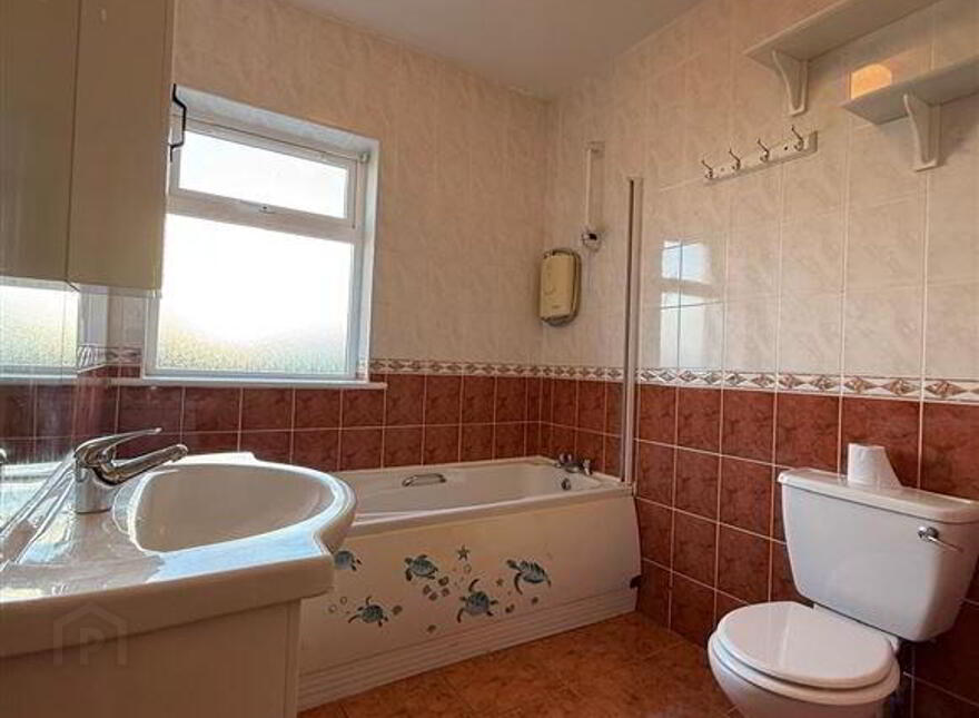 27 Priory Park, Ballaghaderreen, F45KW56