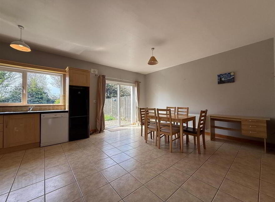10 Fortlands, Ballaghaderreen, F45WT78