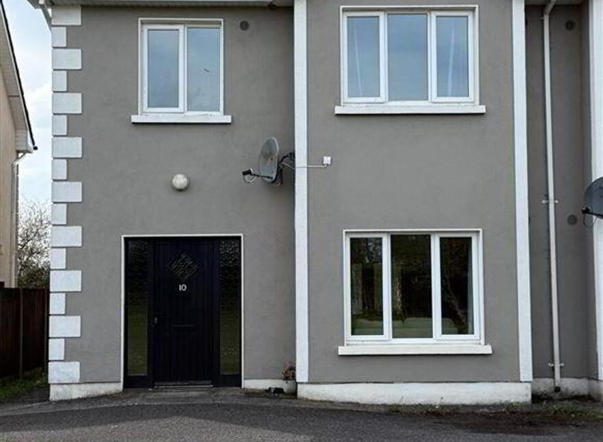 10 Fortlands, Ballaghaderreen, F45WT78