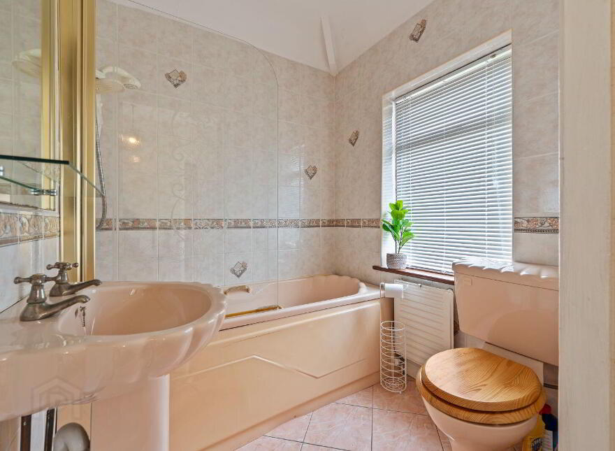 62 Rosary Place, Midleton, P25AE08
