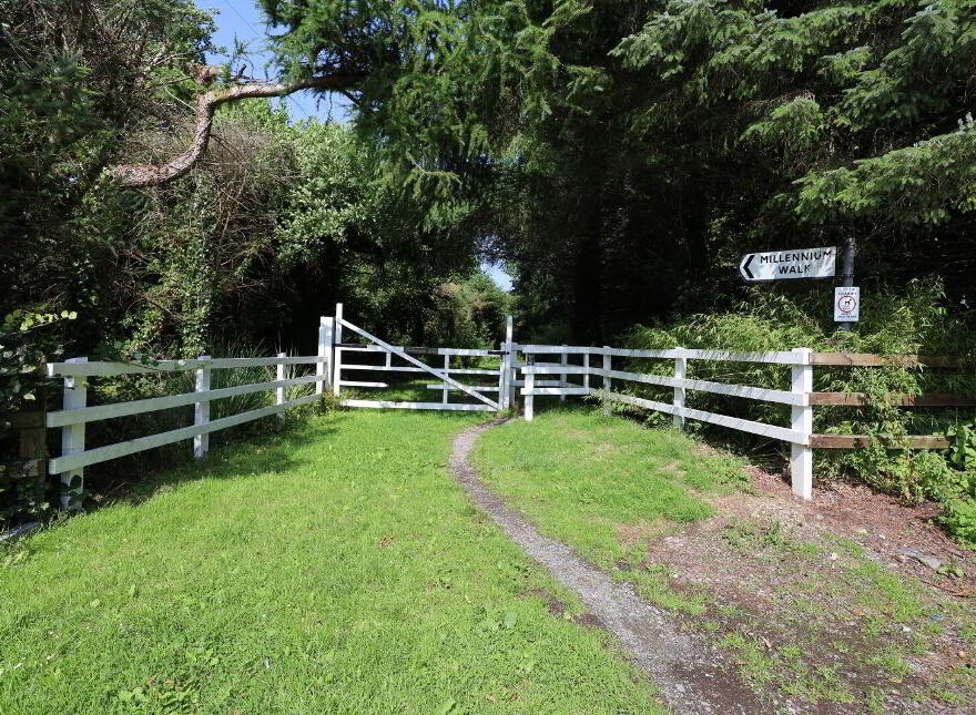 Rae An Mhionnain, Minane Bridge, P17VY57