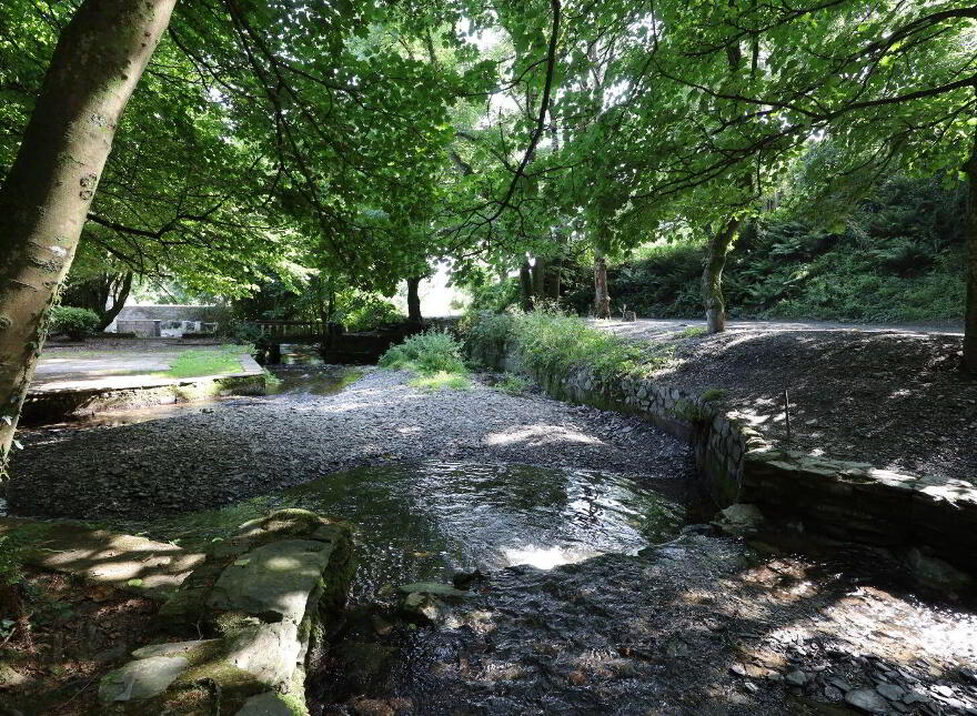 Rae An Mhionnain, Minane Bridge, P17VY57