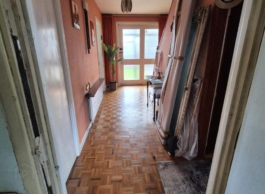 Corbiere, Hartland's Avenue, The Lough, T12F9F8