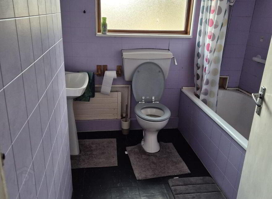 Corbiere, Hartland's Avenue, The Lough, T12F9F8