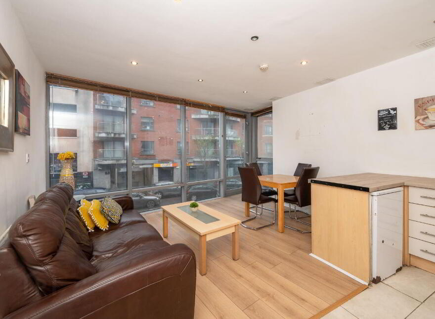 Apartment 12 Camden Court, Cork City Centre, T23F660
