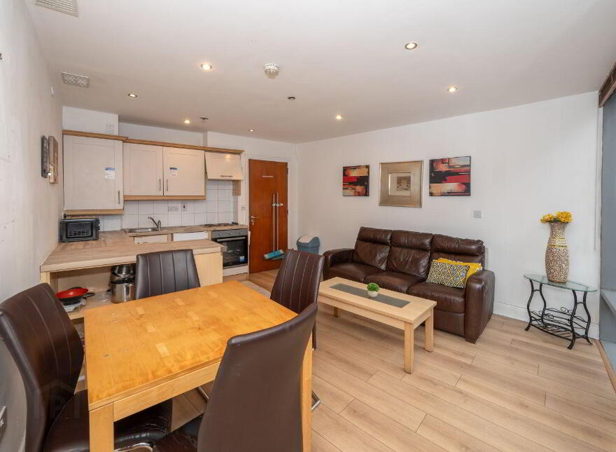 Apartment 12 Camden Court, Cork City Centre, T23F660