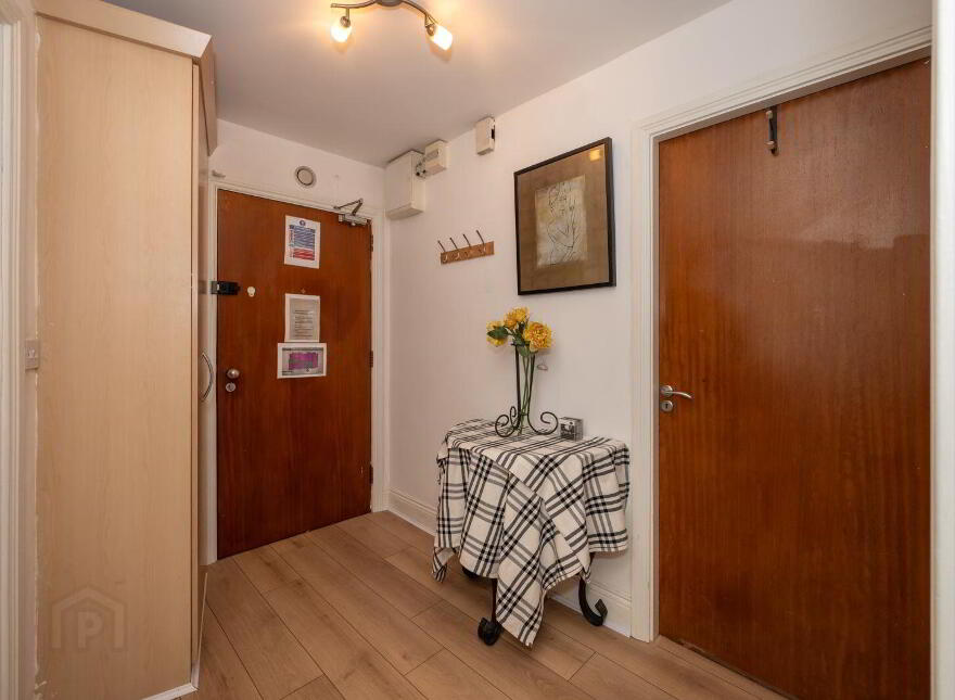Apartment 12 Camden Court, Cork City Centre, T23F660