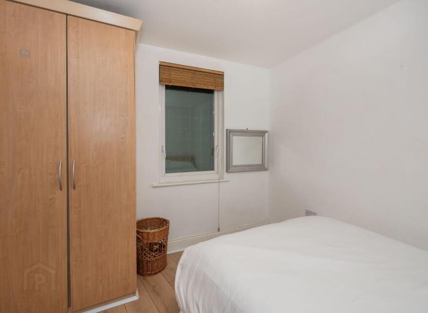 Apartment 12 Camden Court, Cork City Centre, T23F660