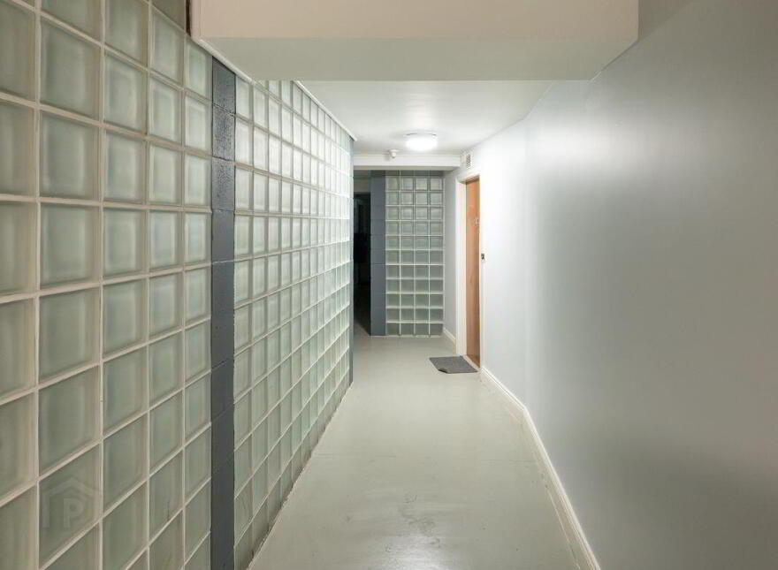 Apartment 12 Camden Court, Cork City Centre, T23F660
