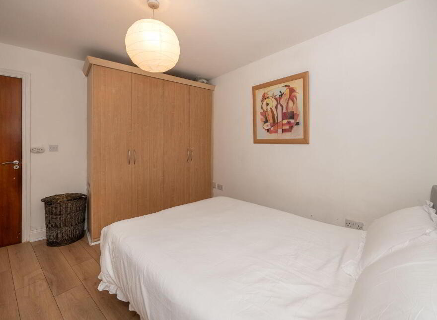 Apartment 12 Camden Court, Cork City Centre, T23F660