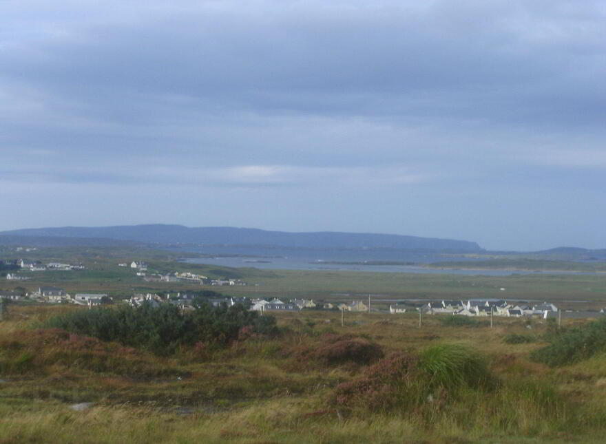 Stranacorkra Derrybeg, Derrybeg