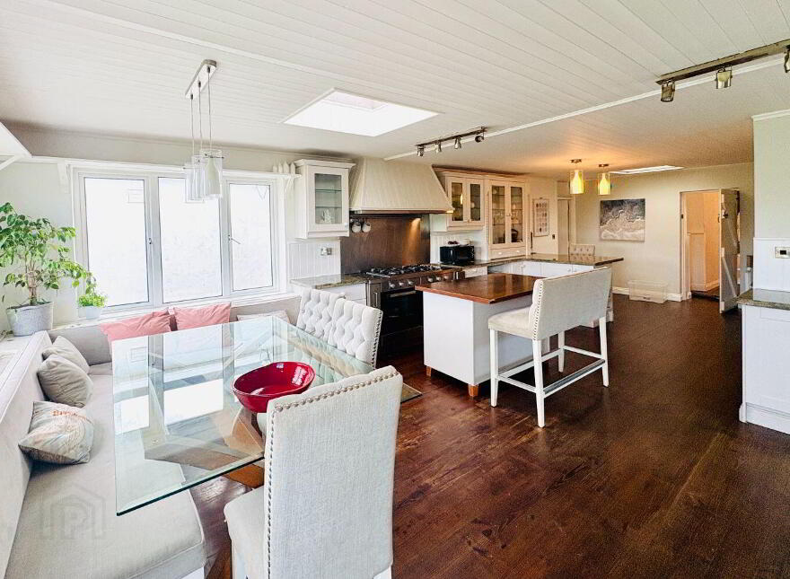 Coral House, East End, Ballybunion, Ballybunion, V31HP86