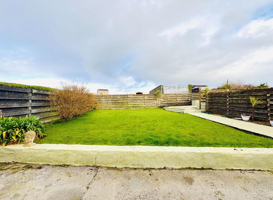 Coral House, East End, Ballybunion, Ballybunion, V31HP86