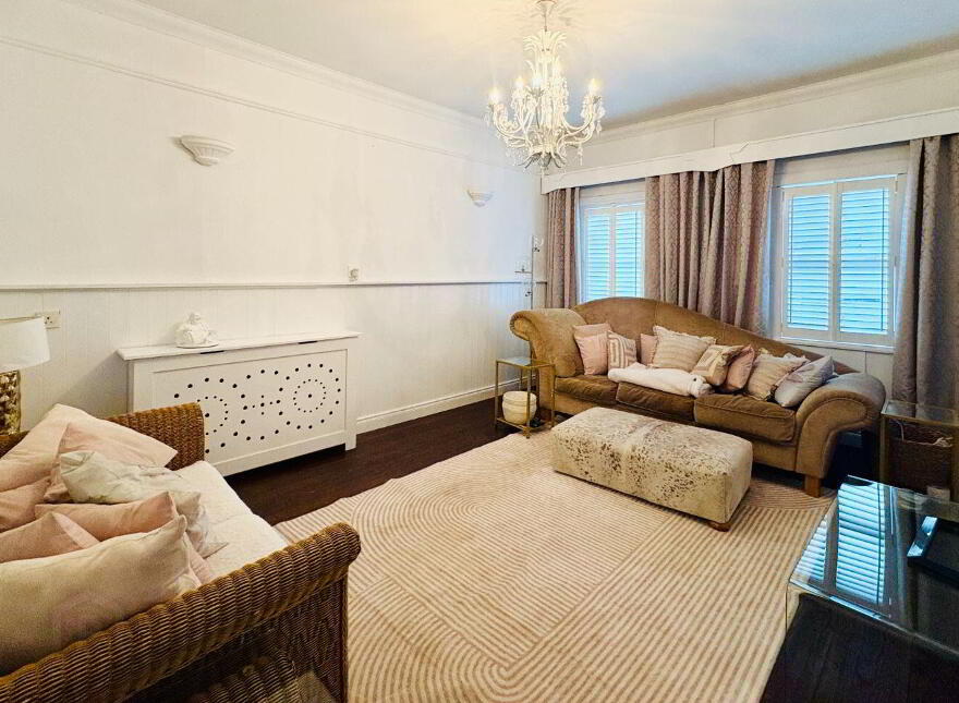 Coral House, East End, Ballybunion, Ballybunion, V31HP86