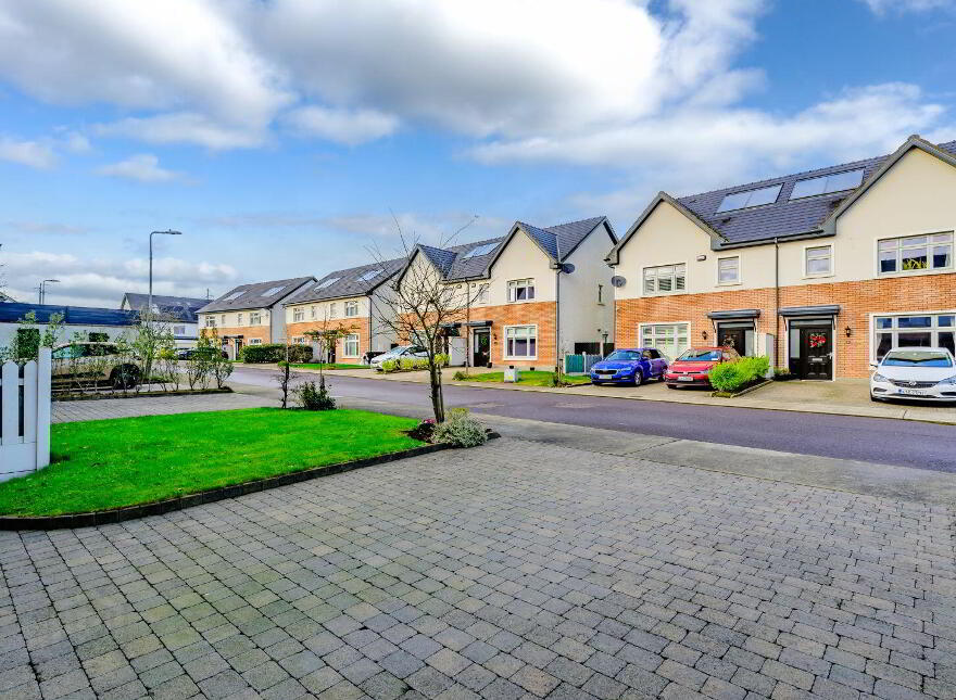 30 The Lawn, Janeville, Carrigaline, P43H953