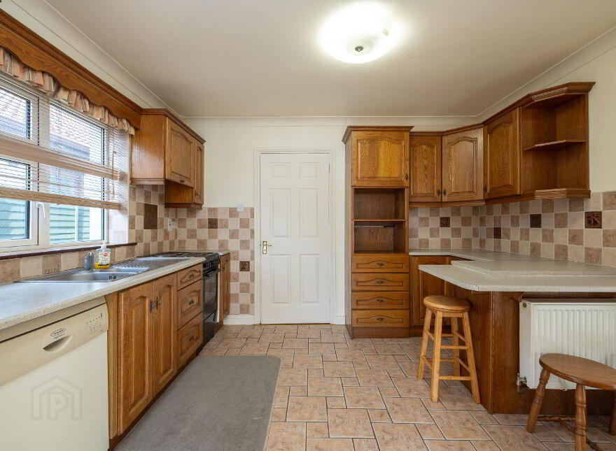 33 Castlewood Gardens, Pollerton Road, Pollerton, R93F998