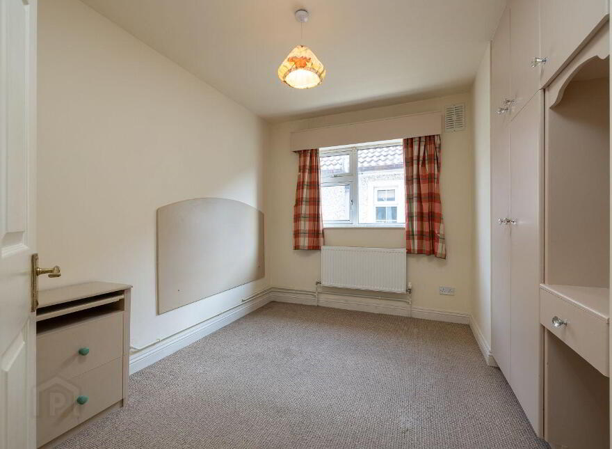 33 Castlewood Gardens, Pollerton Road, Pollerton, R93F998