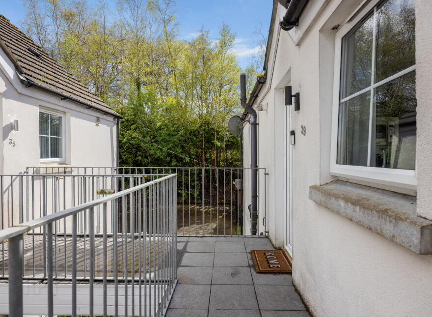 39 Millmount Lane, Dundonald, Belfast, BT16 1WN