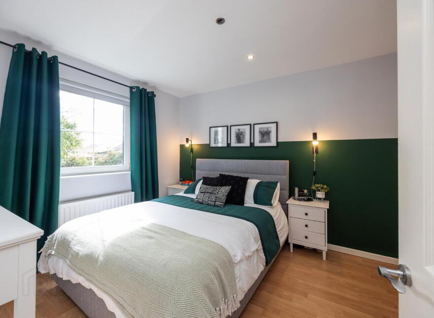 39 Millmount Lane, Dundonald, Belfast, BT16 1WN
