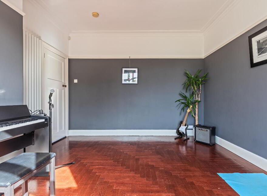 2 Cabin Hill Gardens, Belfast, BT5 7AP