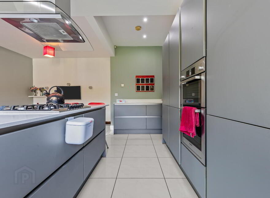 2 Cabin Hill Gardens, Belfast, BT5 7AP