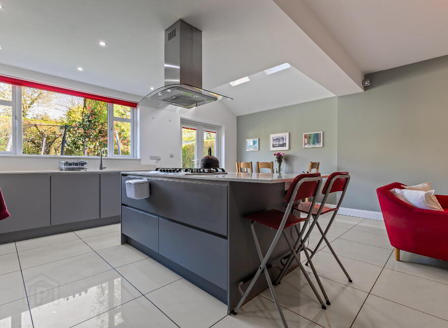 2 Cabin Hill Gardens, Belfast, BT5 7AP