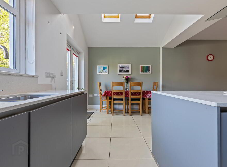 2 Cabin Hill Gardens, Belfast, BT5 7AP