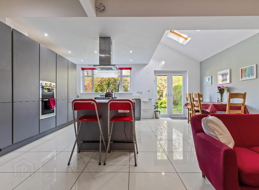 2 Cabin Hill Gardens, Belfast, BT5 7AP